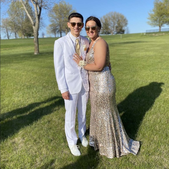 Meet your Posher, Gunnar - Picture 1 of 1